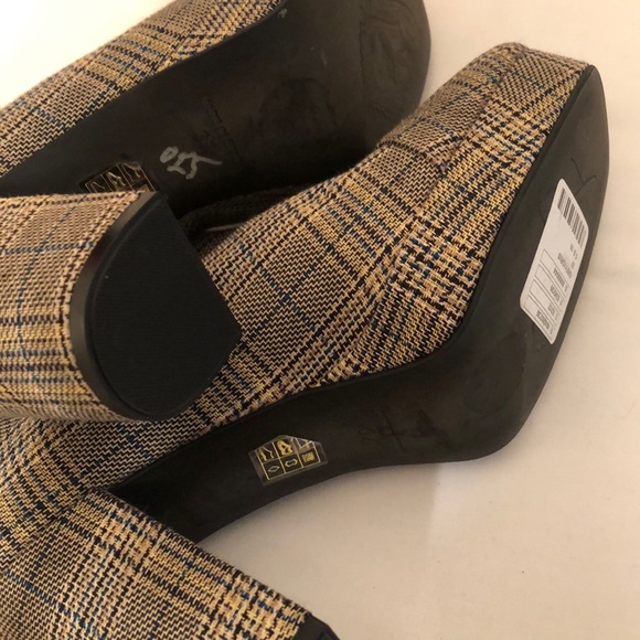 Free People Shoes - Picture 5 of 6